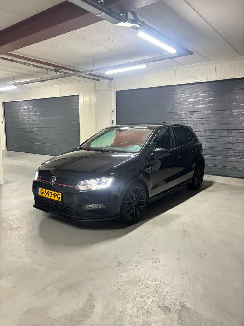 Volkswagen Polo 1.8 TSI GTI Zwart - 1