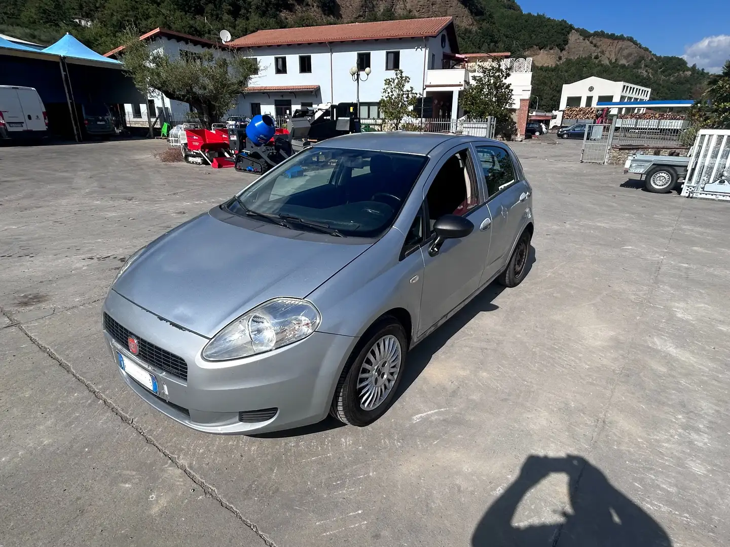 Fiat Punto 1.3 siva - 1