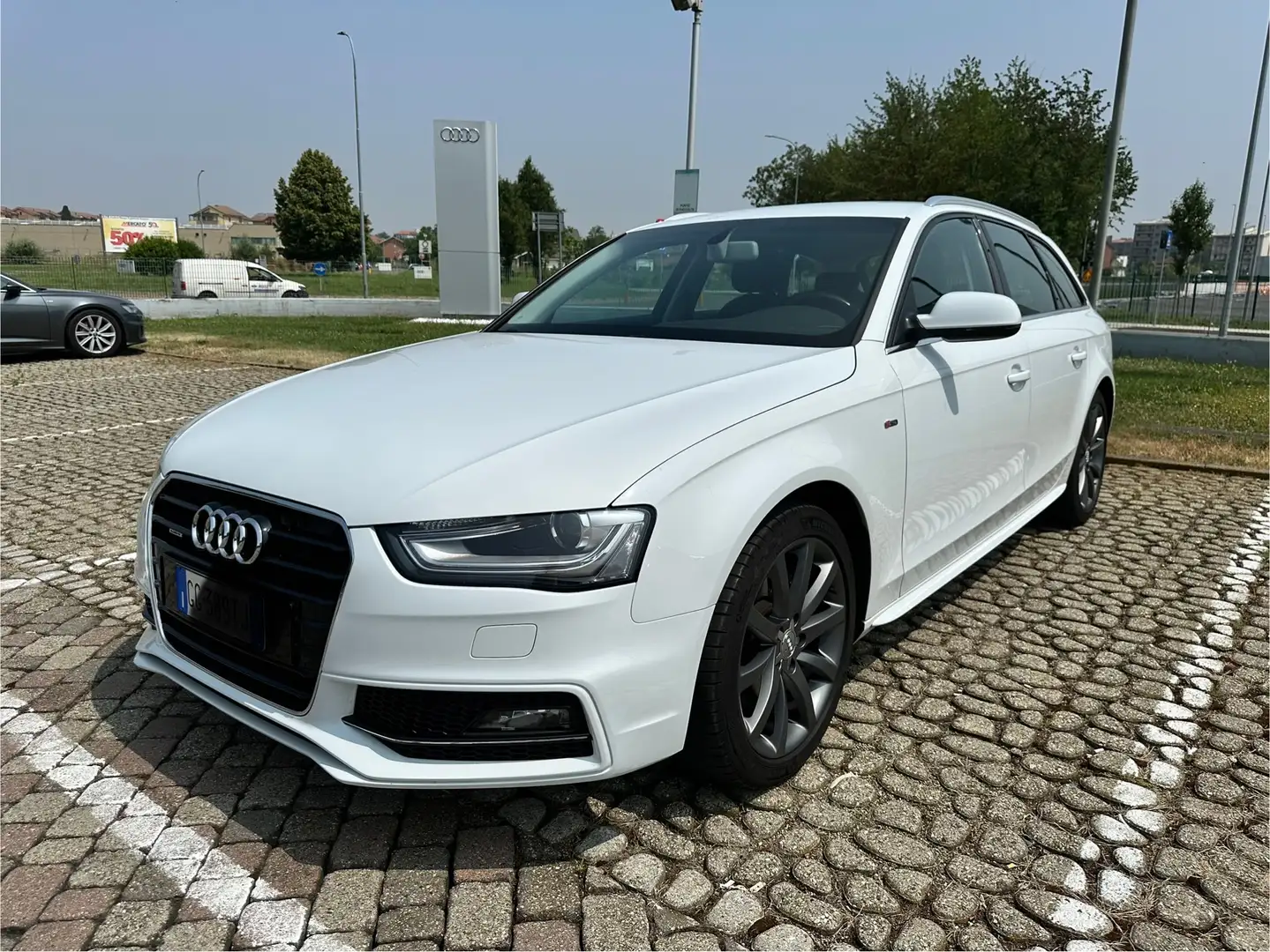 Audi A4 A4 IV 2012 avant 2.0 tdi quattro 177cv s-tronic Bianco - 1