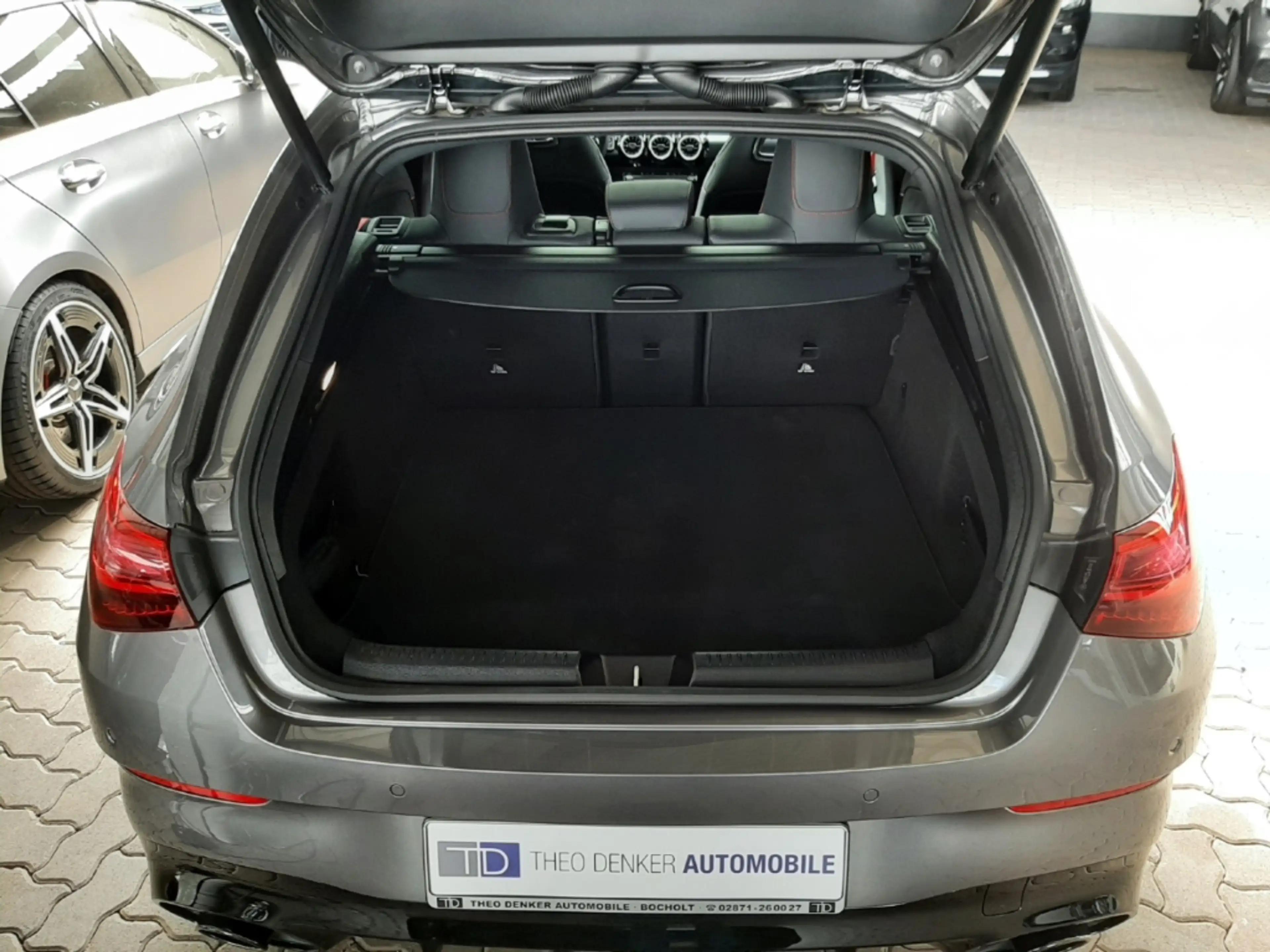 Mercedes-Benz CLA 35 AMG Pano Night II Head Up Multibeam — photo 8