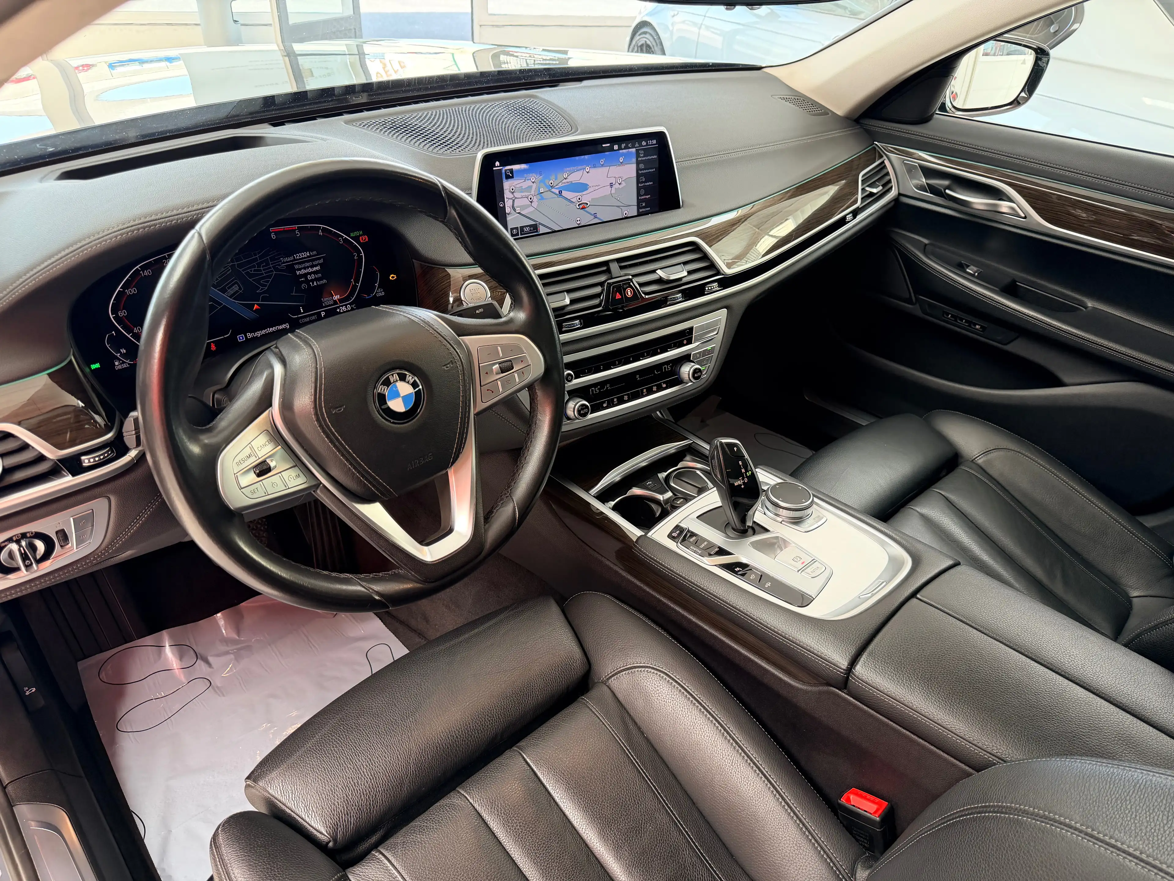 BMW 730 730d •OPEN ROOF• •COMFORT• •SOFT CLOSE• — photo 8