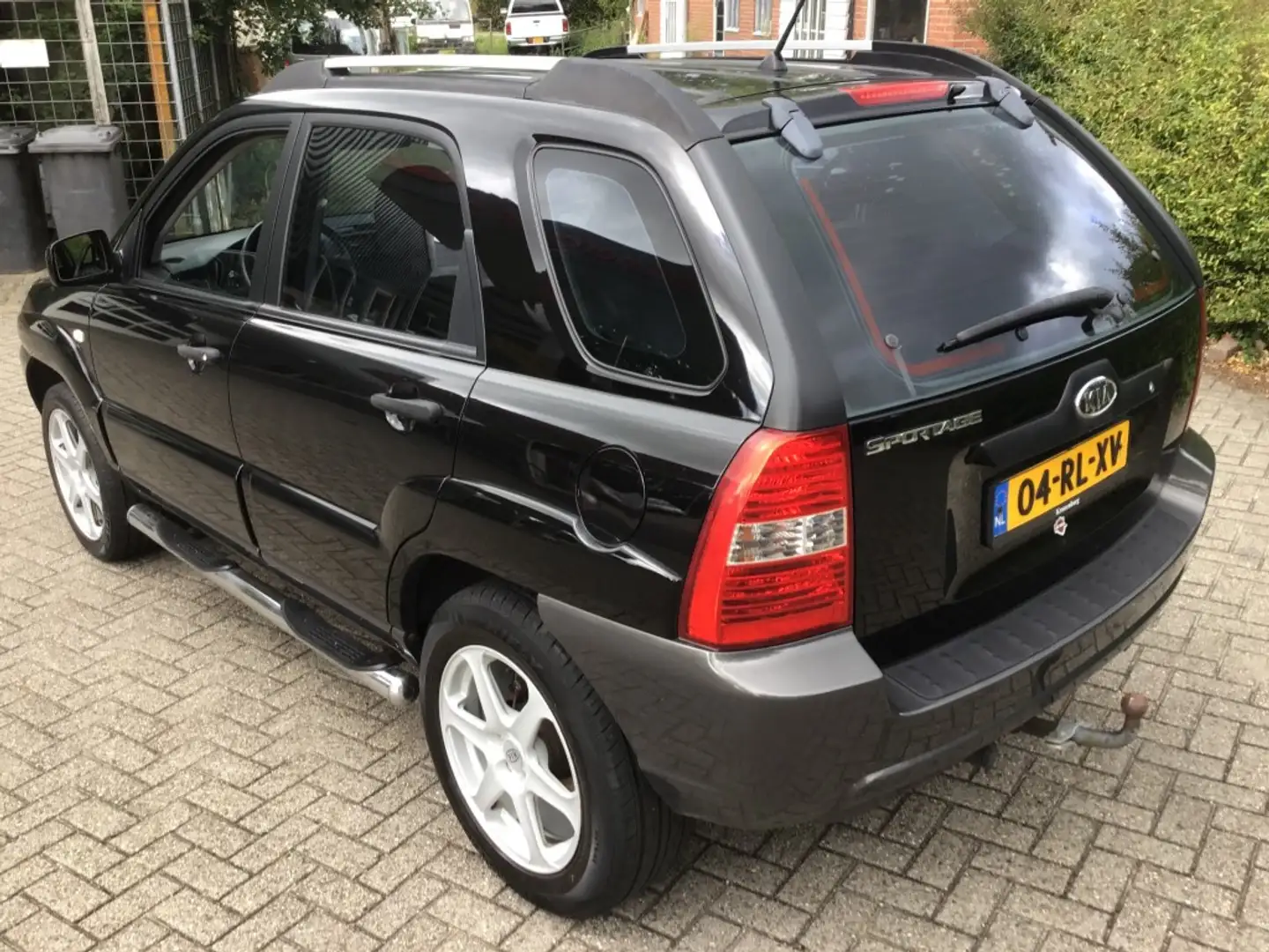 Kia Sportage 2.0 CVVT COMFORT Zwart - 2