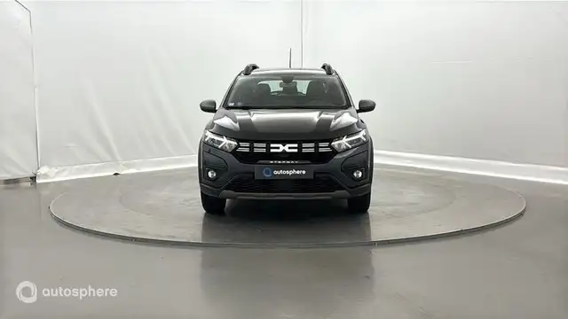 Dacia Sandero view 2