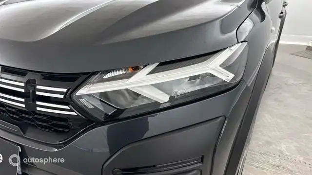 Dacia Sandero view 17