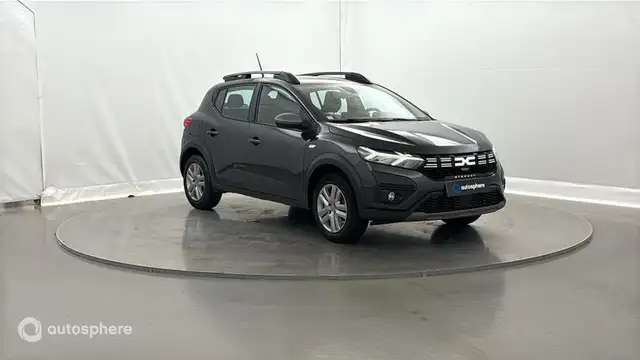 Dacia Sandero view 3
