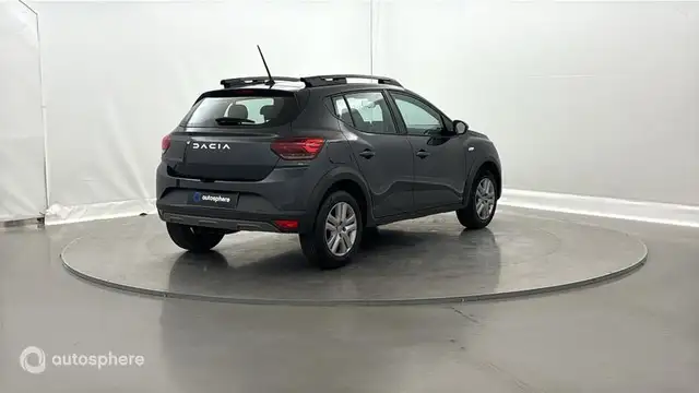 Dacia Sandero view 5