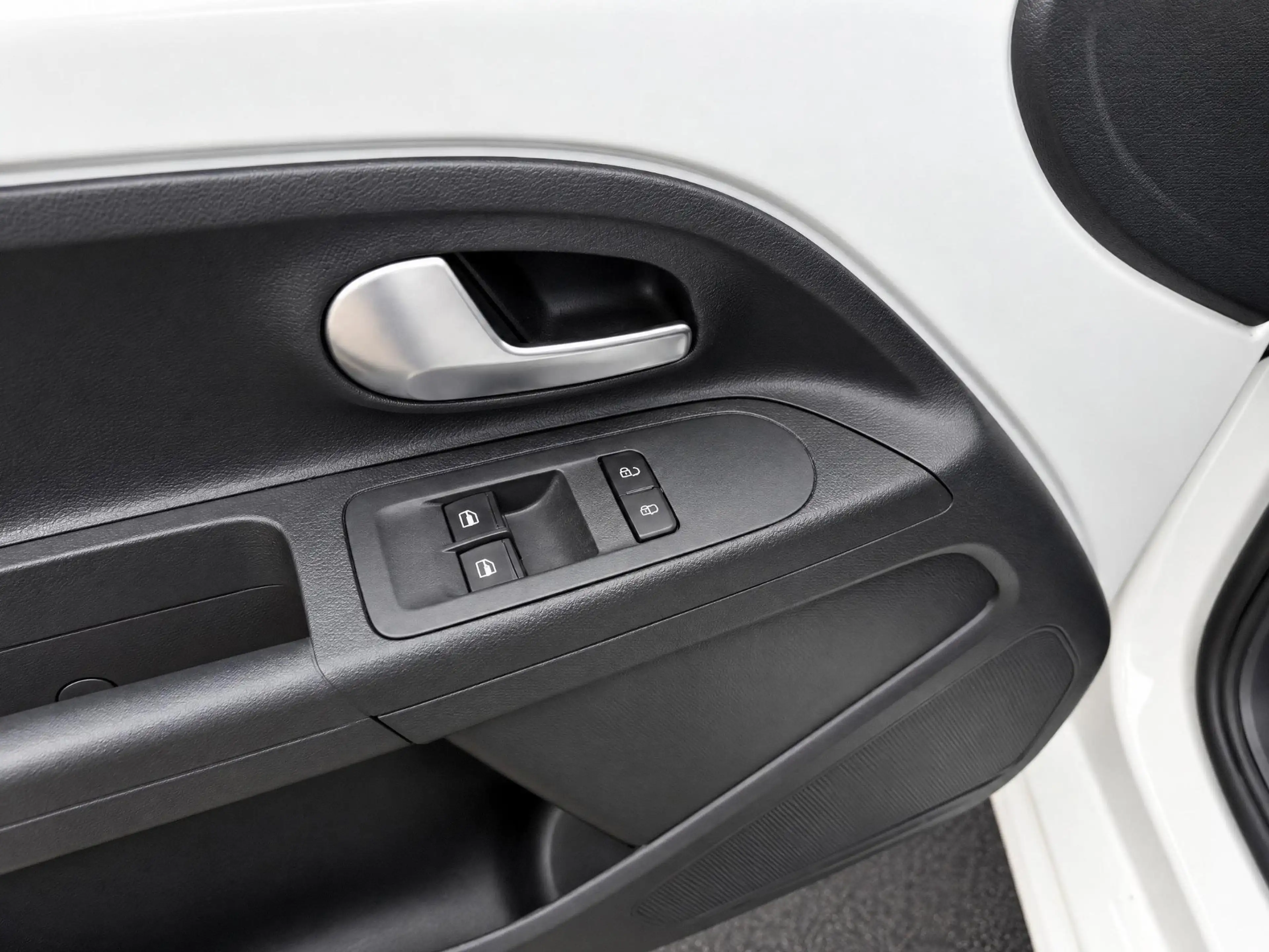 Volkswagen up! 1.0 |Dealer onderhouden |Airco |BTW |5 deurs| — photo 11