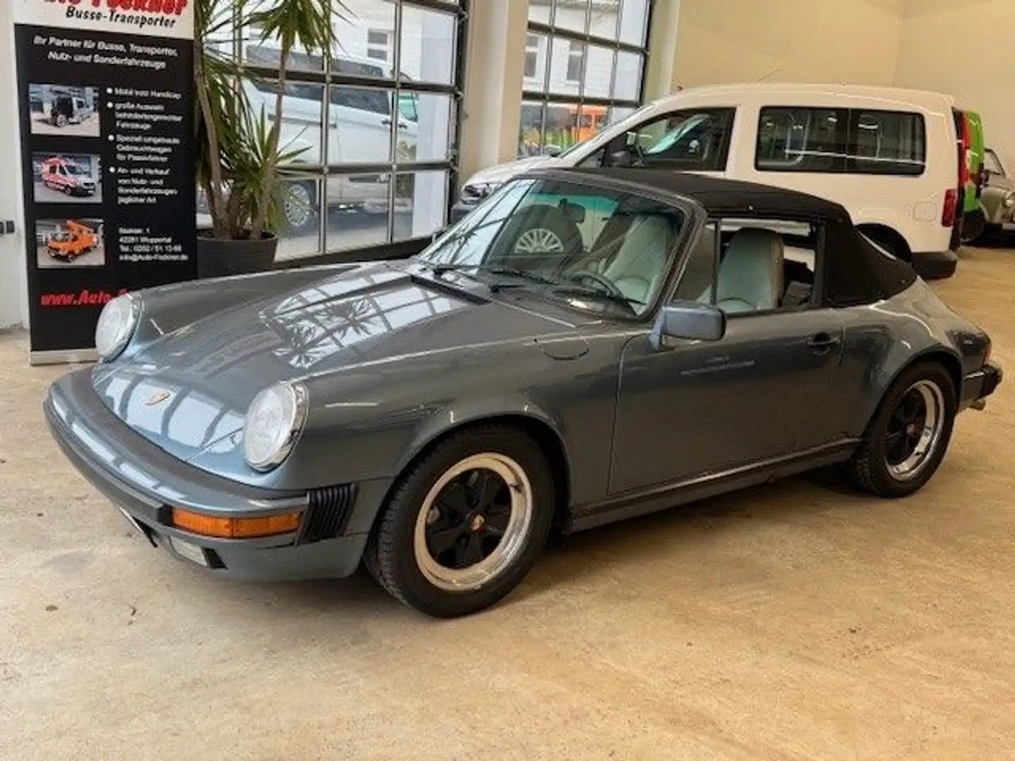 Porsche 911 Carrera Cabrio 3.2 Oldtimer Restauriert Blau - 1