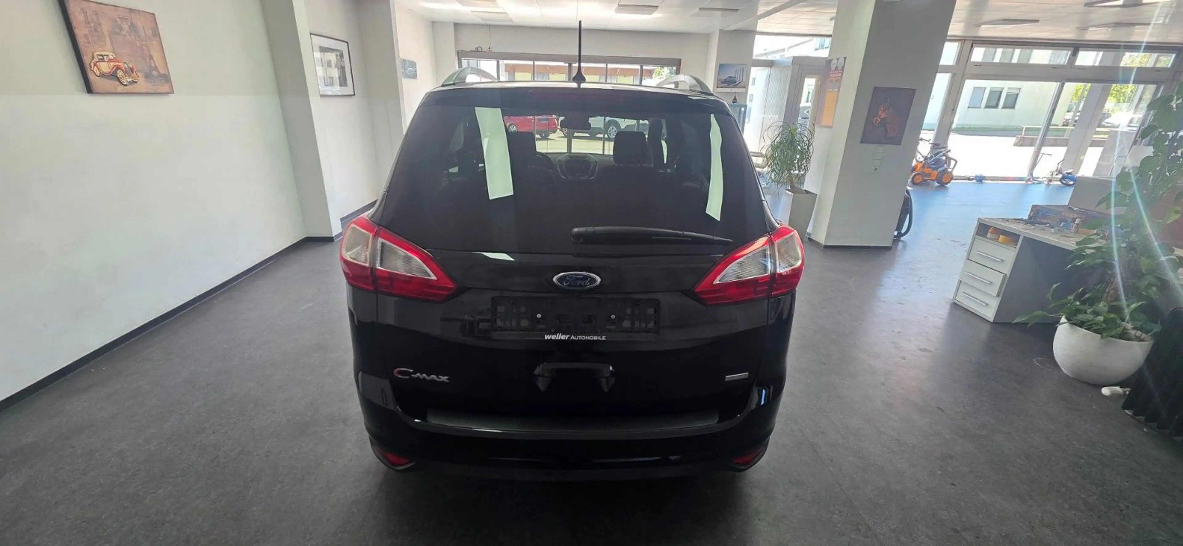 Ford Grand C-Max 1,5 Navi 7 Sitze Kamera TÜV 05/2028 — photo 6