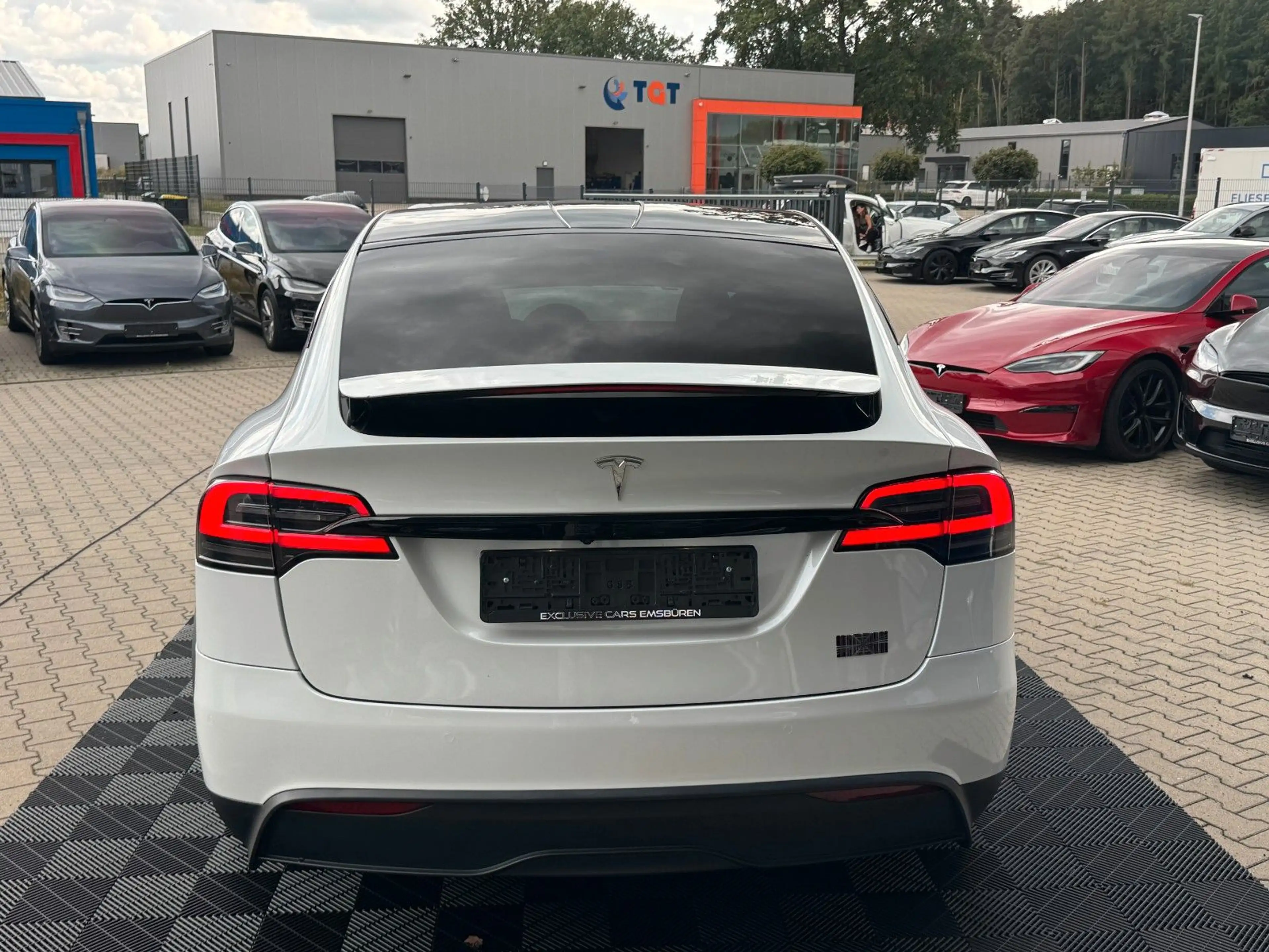 Tesla Model X MODEL X PLAID | FULL SELF DRIVE | 6SEAT | 22" — photo 15