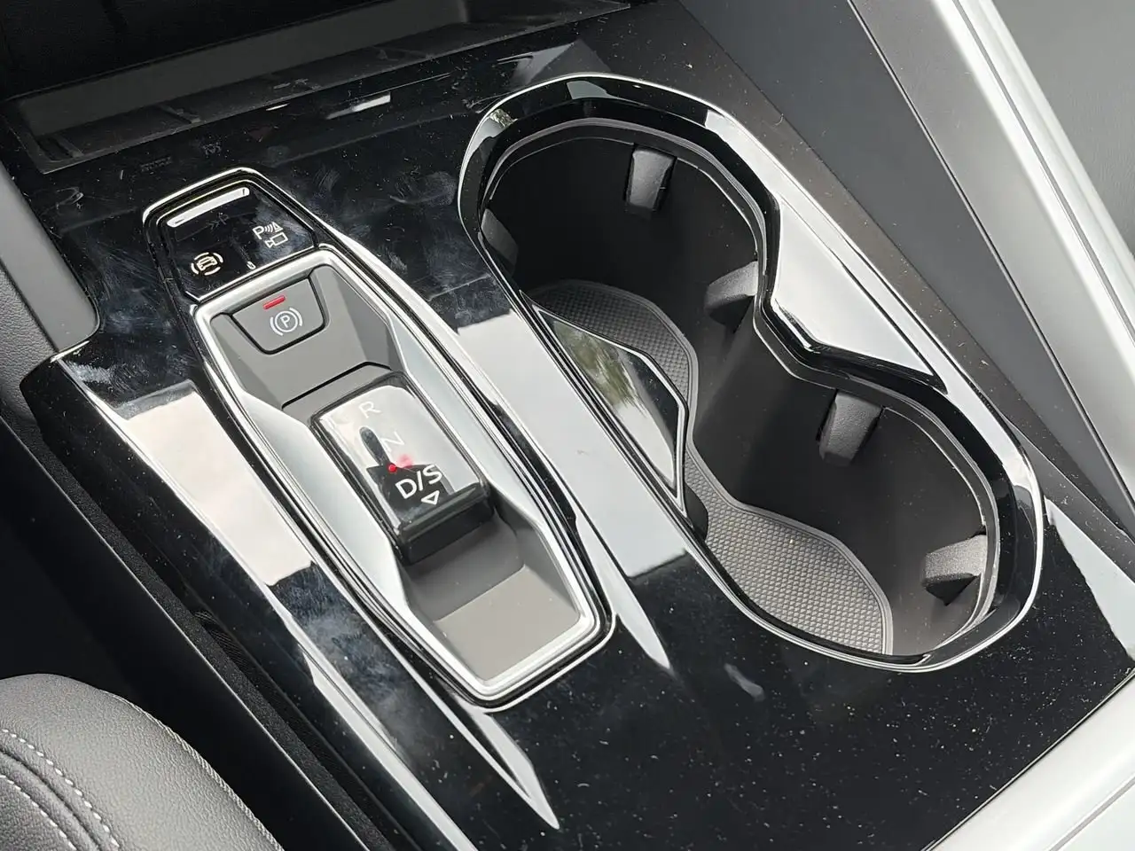 Audi Q5 снимка Audi Q5