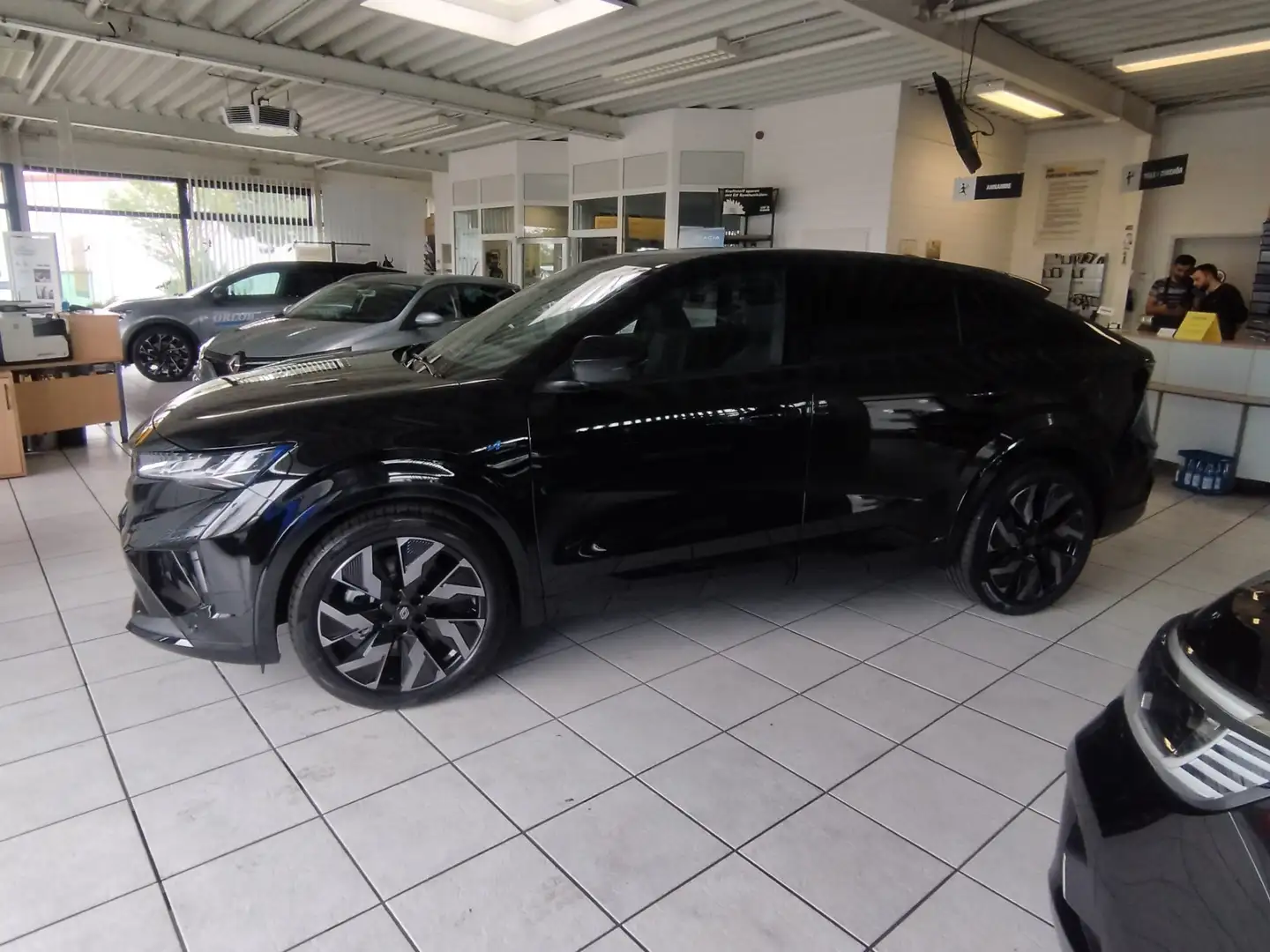 Renault Rafale E-TECH Full Hybrid 200 Esprit Alpine Noir - 2