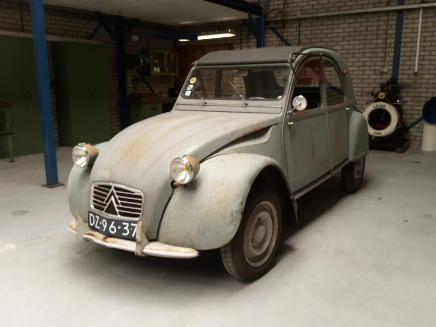 Citroen 2CV AZ Groen - 1