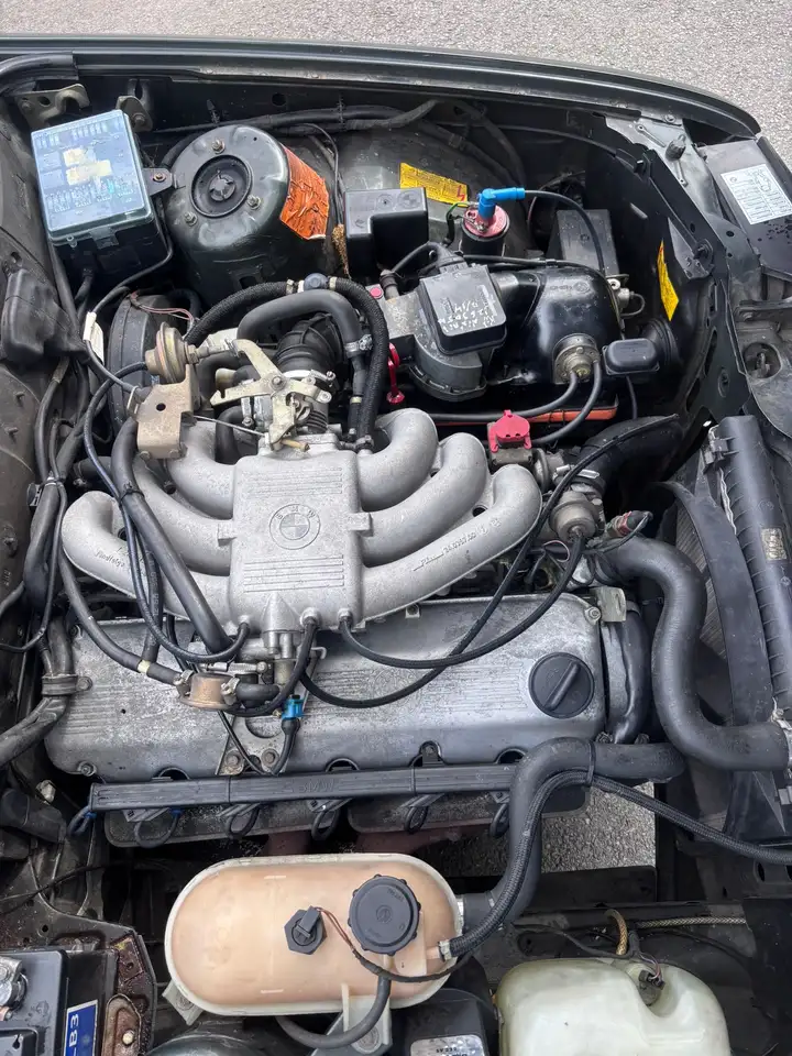BMW 320i, foto 4