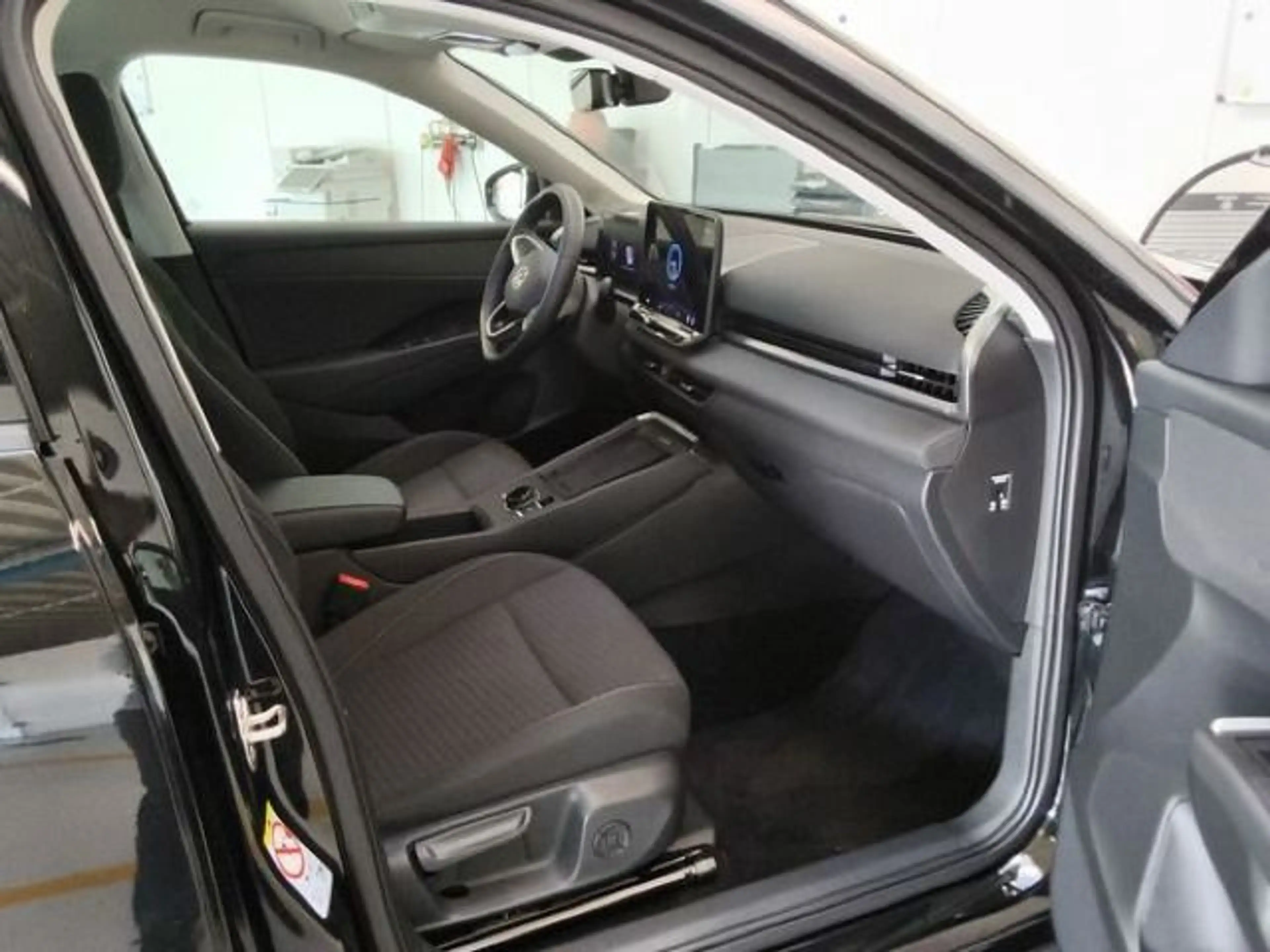 Volkswagen T-Roc 1.5 eTSI DSG Life Navi LED DigCockpit Kame — photo 5