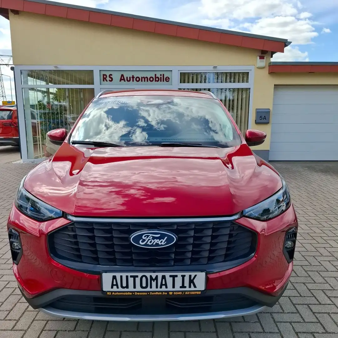 Ford Kuga Titanium Automatik mit Technologiepaket Rot - 1