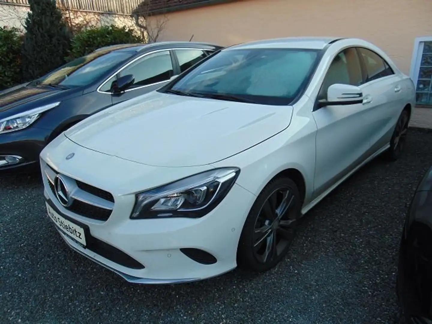 Mercedes-Benz CLA 180 CLA 180 Weiß - 1