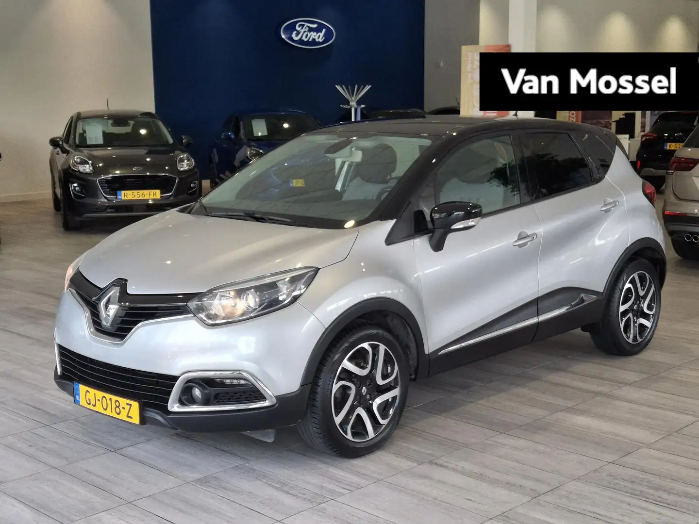 Renault Captur 1.2 TCe Dynamique Aut. | Trekhaak | LMV | Getint g Grijs - 1