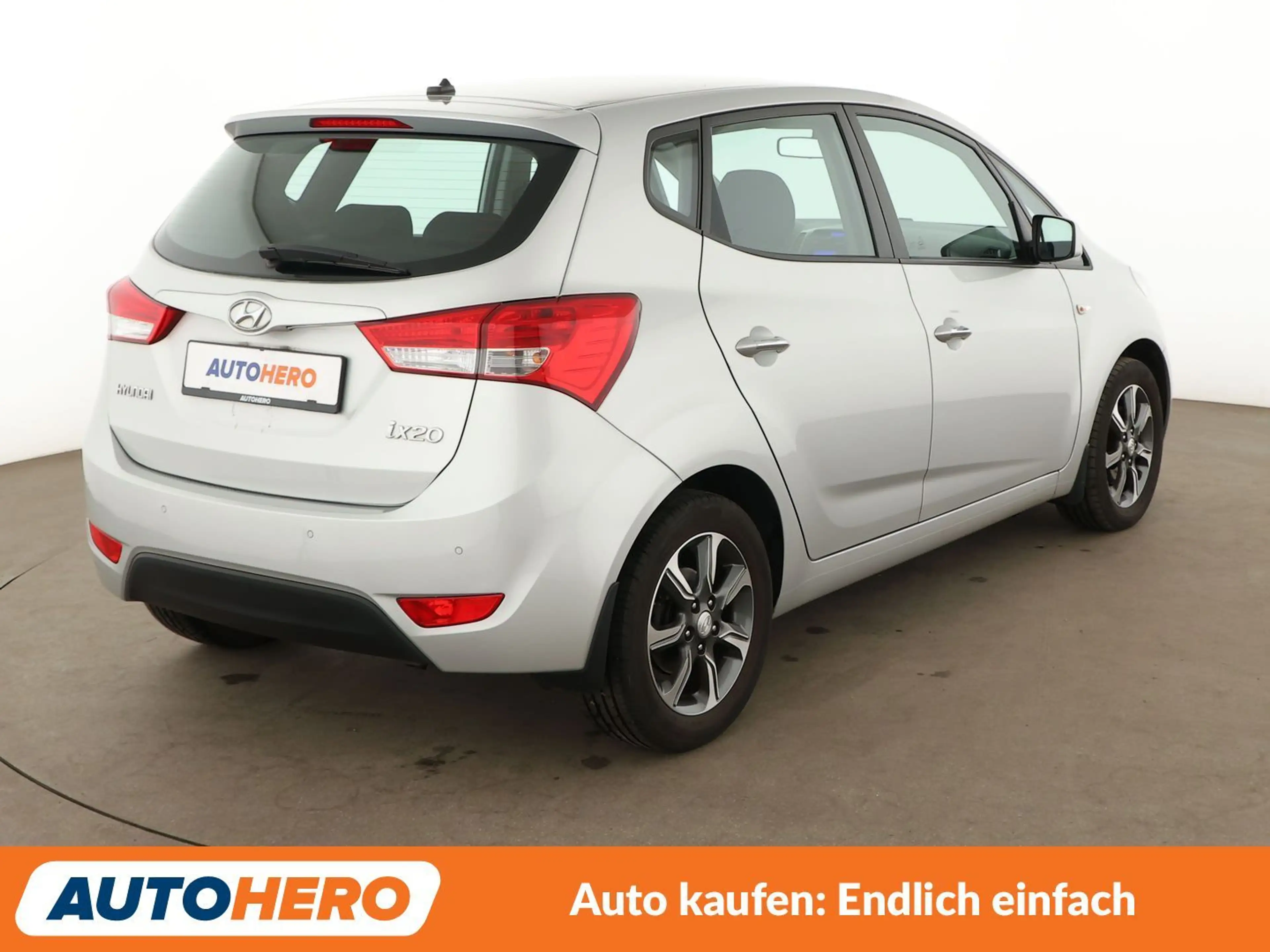 Hyundai iX20 1.6 Comfort Blue *TEMP*PDC*ALU*KLIMA*GARANTIE* — photo 6