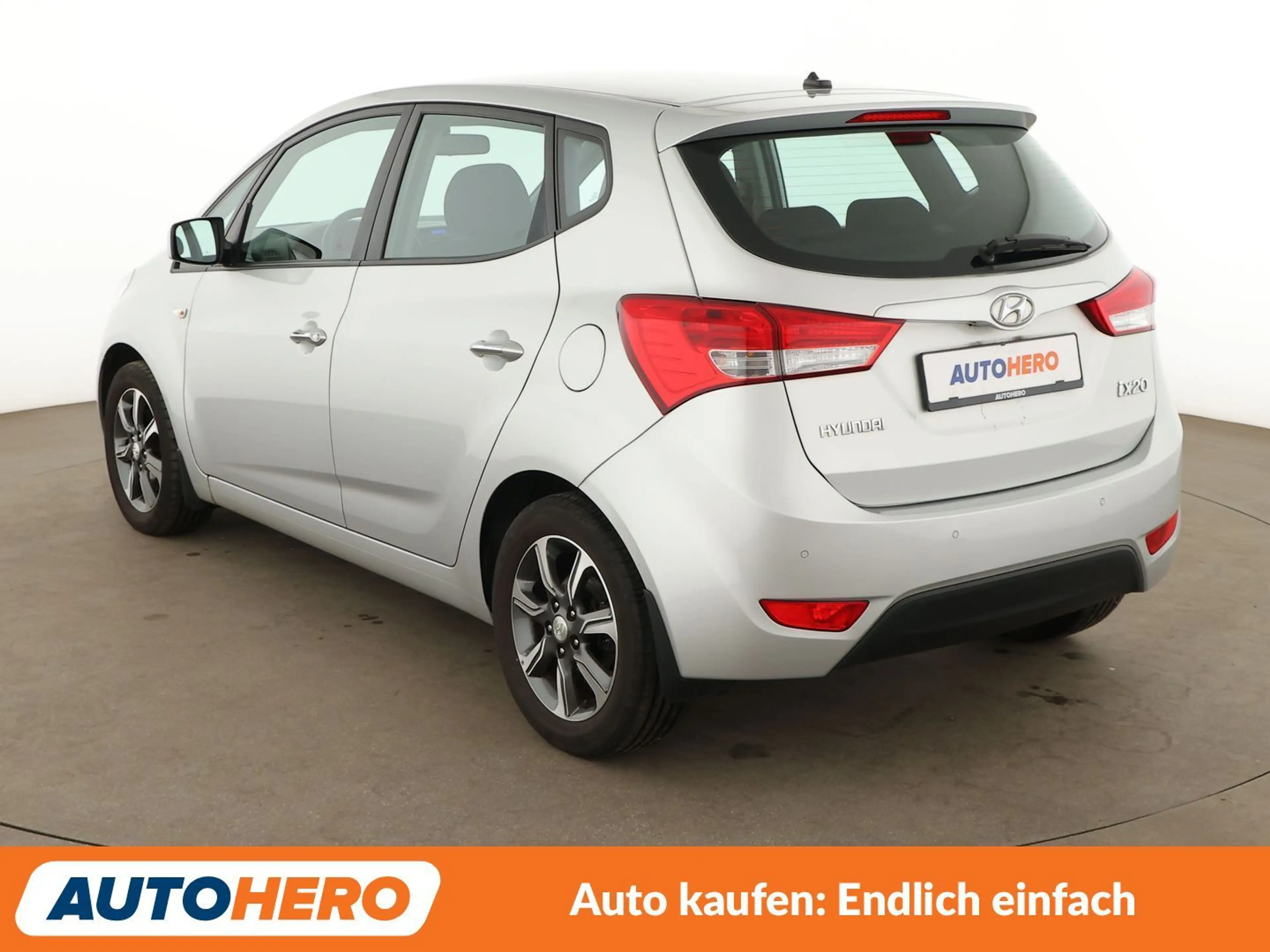 Hyundai iX20 1.6 Comfort Blue *TEMP*PDC*ALU*KLIMA*GARANTIE* — photo 4