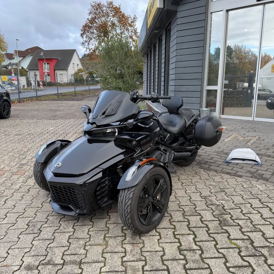 Can-Am Spyder F3