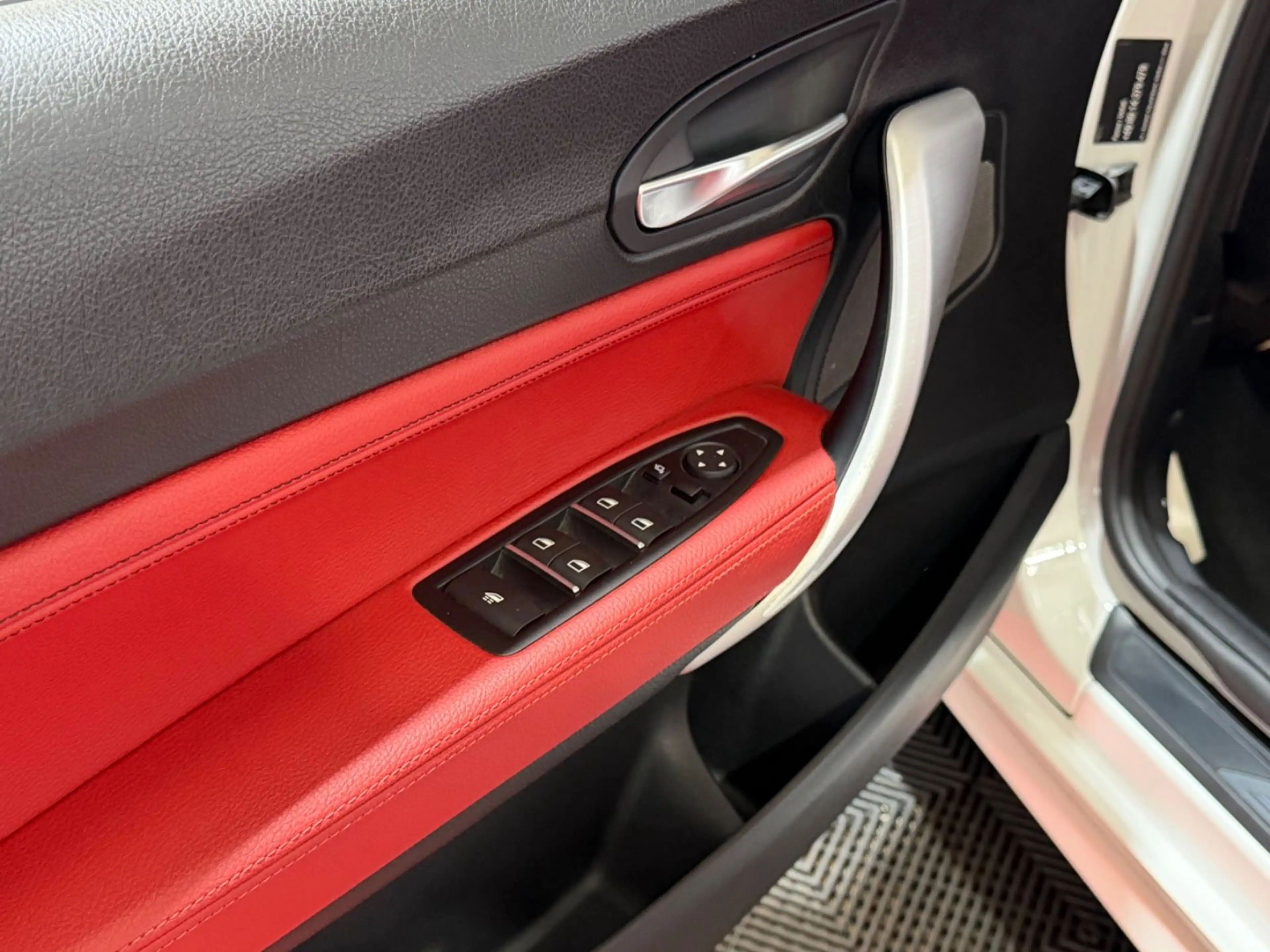 BMW 220 i Cabrio M Sport*LEDER ROT*LED*KAMERA*HARMAN — photo 9