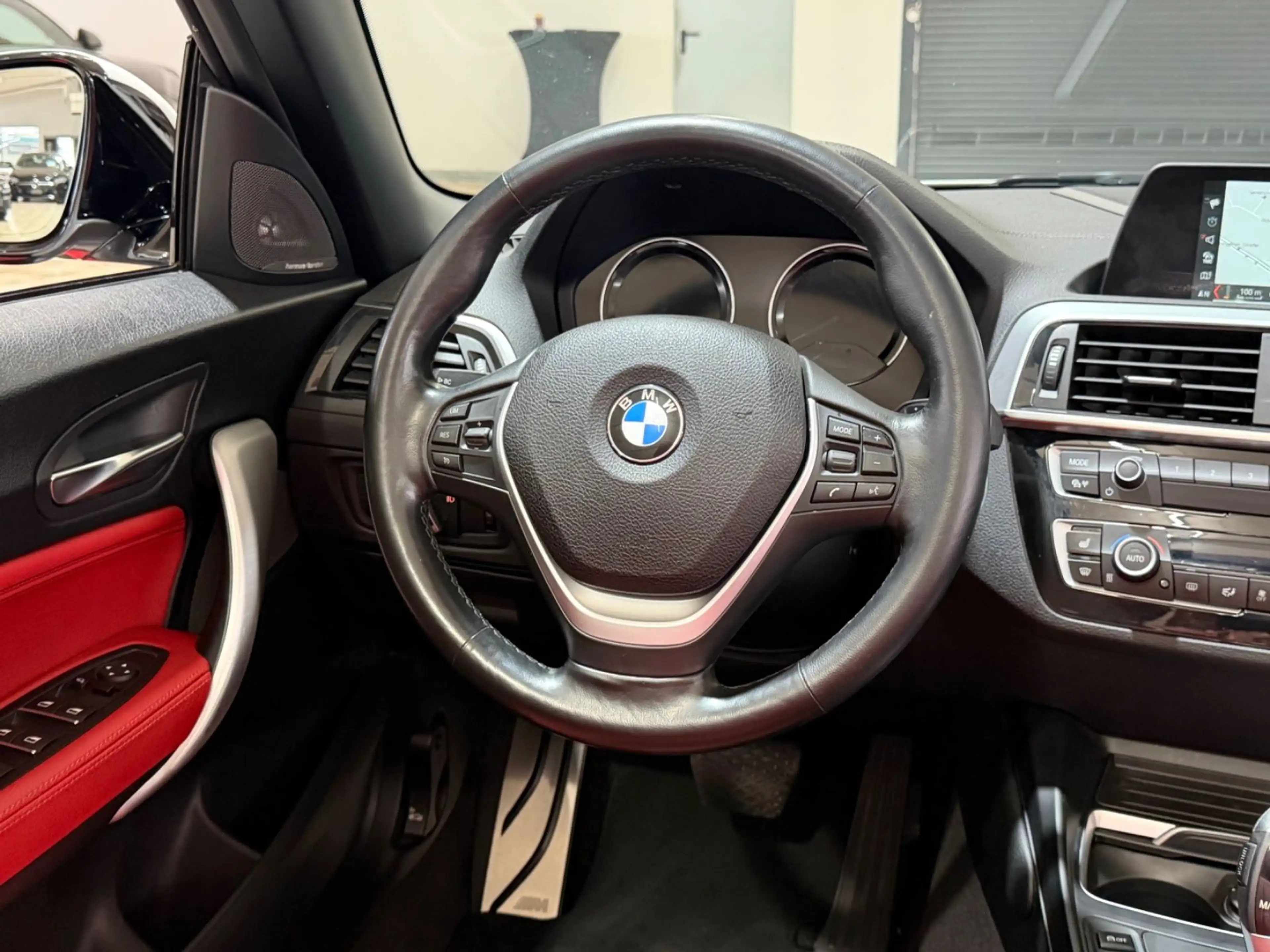 BMW 220 i Cabrio M Sport*LEDER ROT*LED*KAMERA*HARMAN — photo 15
