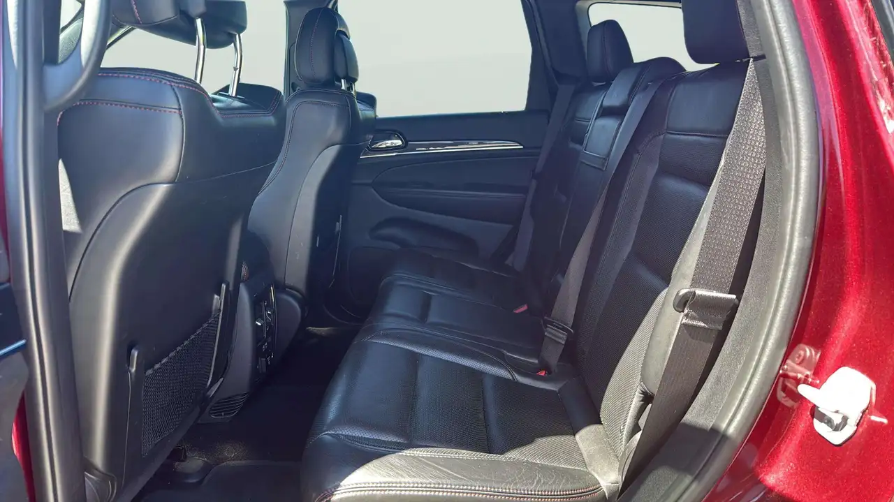 Jeep Grand Cherokee снимка Jeep Grand Cherokee