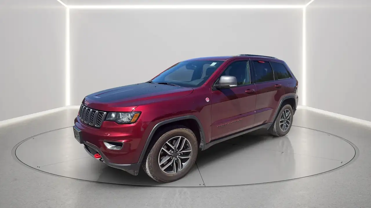Jeep Grand Cherokee снимка Jeep Grand Cherokee