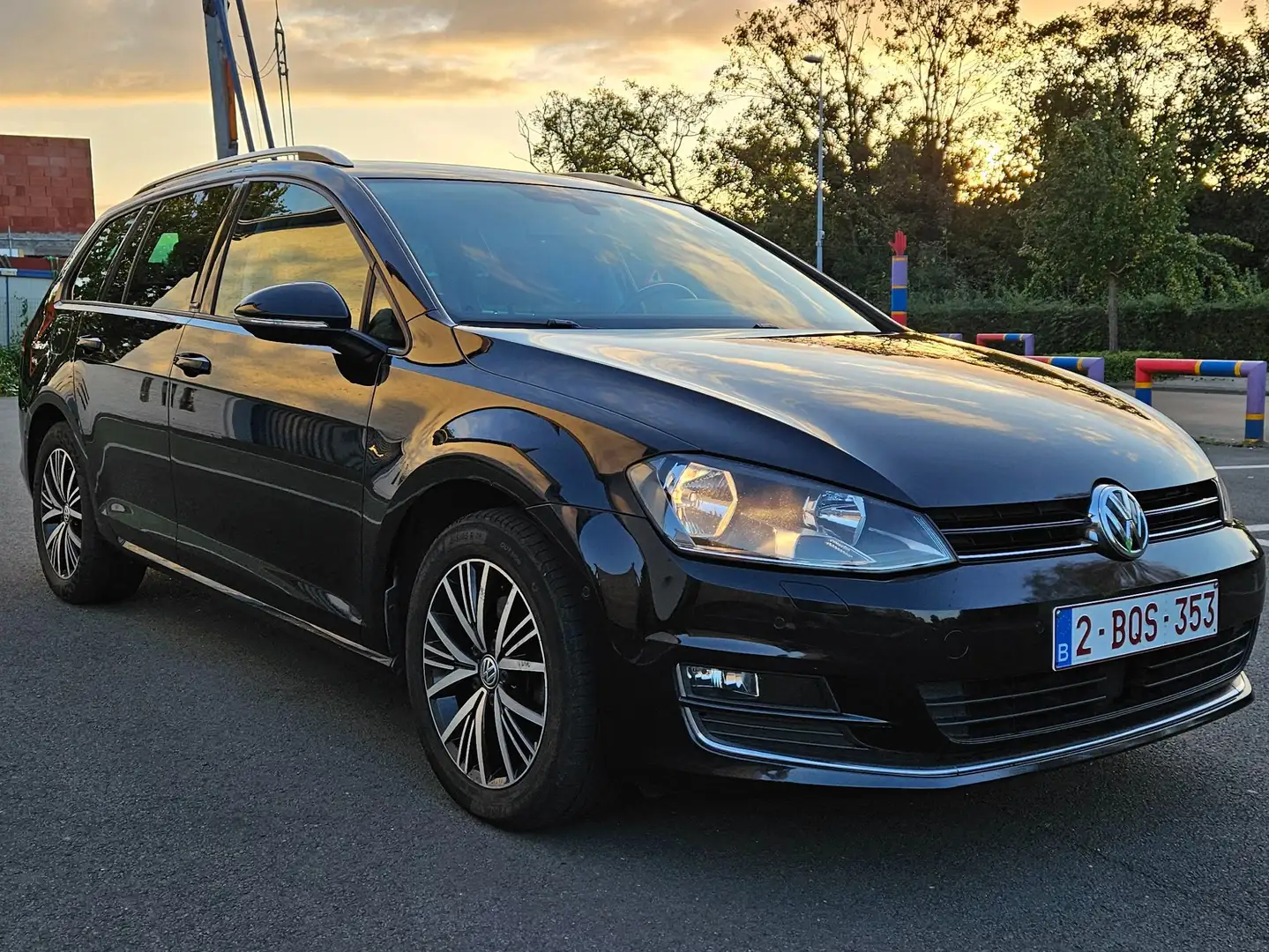 Volkswagen Golf Variant Golf Variant 1.6 TDI BlueMotion Technology Allstar Zwart - 1