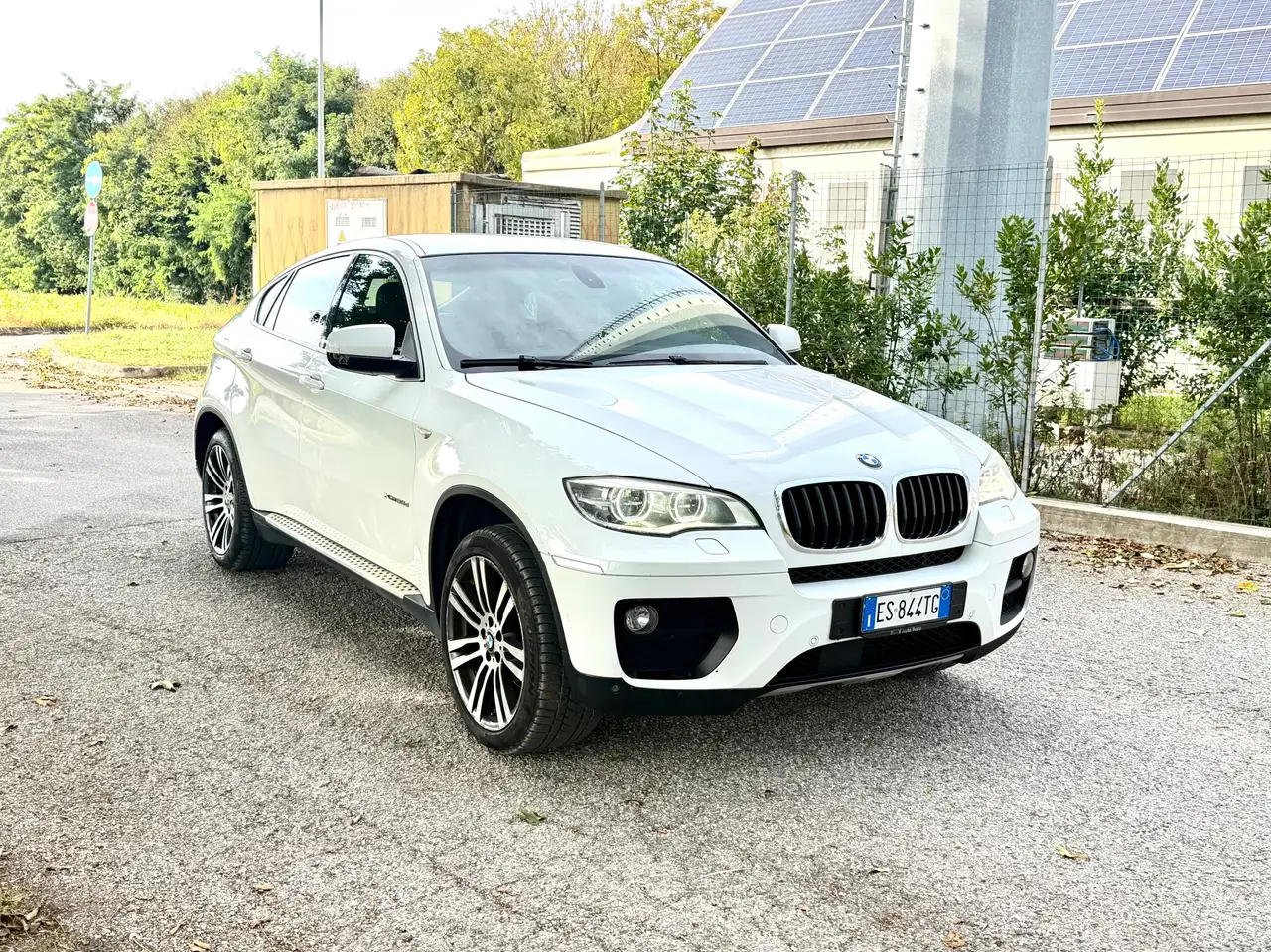 BMW X6 xdrive30d Msport Restyling — photo 1 of 6