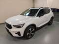 Volvo XC40 B4 DSG Ultra Dark*FSHZG*360°*ACC*AHK Weiß - thumbnail 1