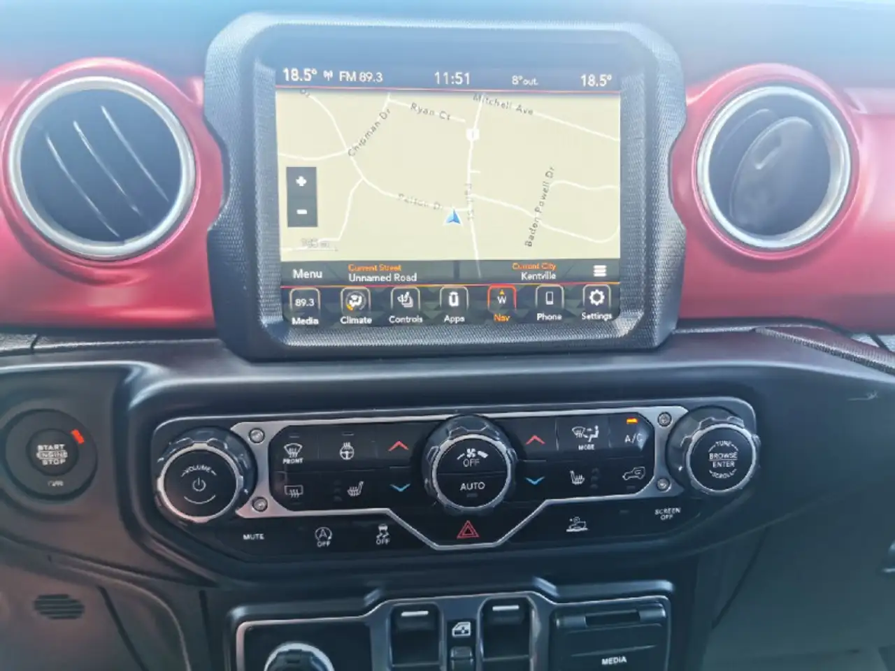 Jeep Gladiator снимка Jeep Gladiator