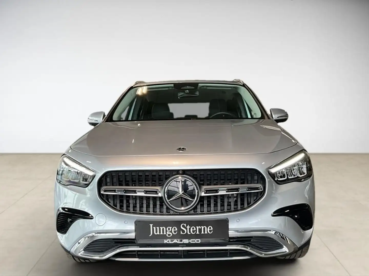 Mercedes-Benz GLA 220 4MATIC Progressive SpurW PDC SHZ LED Silber - 2