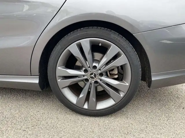 Mercedes-Benz Cla view 25