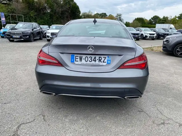 Mercedes-Benz Cla view 24