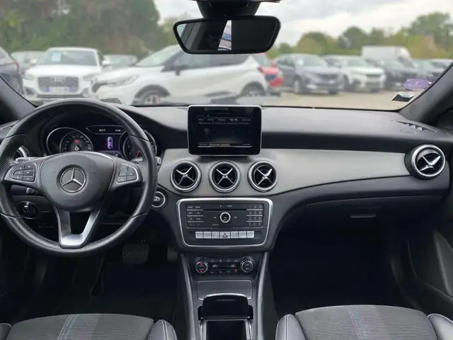Mercedes-Benz Cla view 7