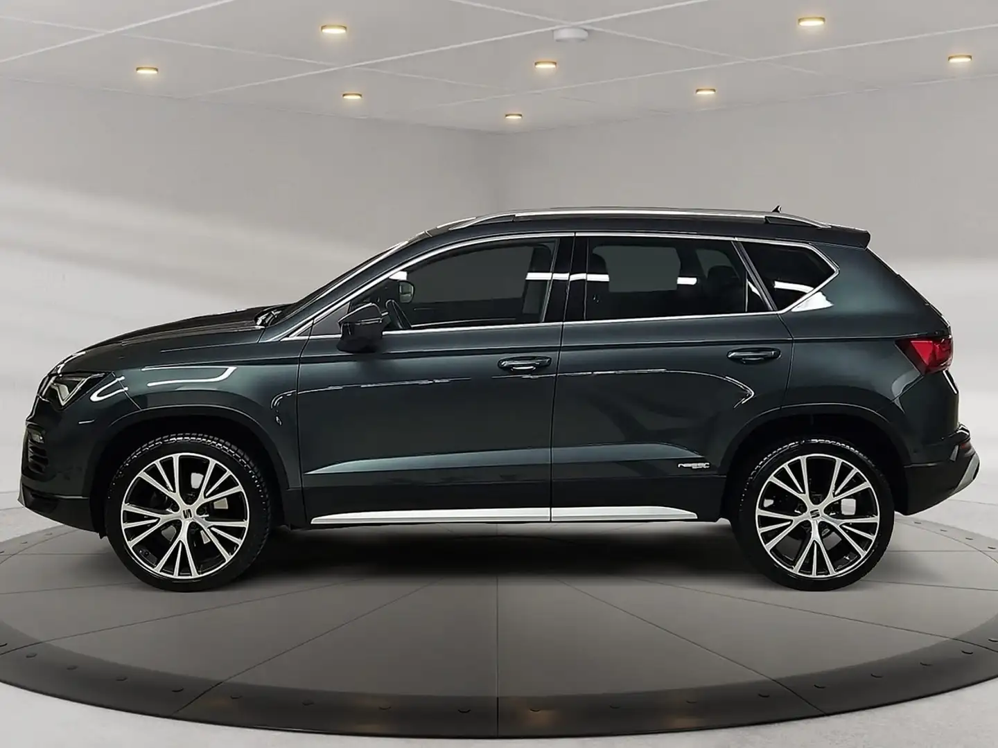 SEAT Ateca * XPERICENCE * 2 BESITZ * VIRTUAL * KAMERA * AHK * Grün - 2