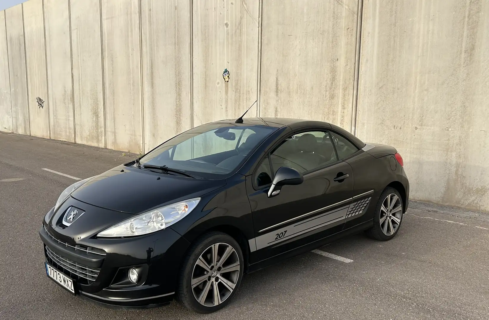 Peugeot 207 CC 1.6i Roland Garros Negro - 2