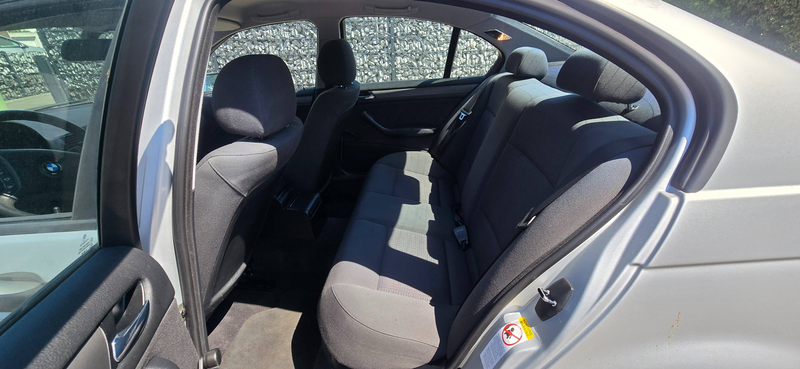 BMW 318 3er 318i — photo 11