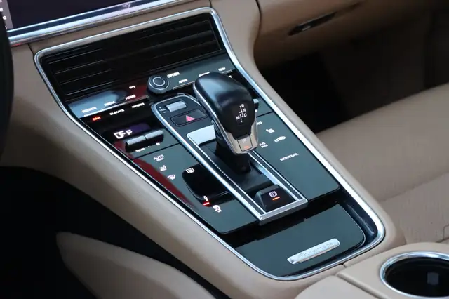 Porsche Panamera 4S E-Hybrid | Panorama | Sportabgasanlage |5-Sitze Ansicht 14