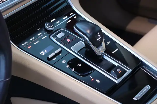 Porsche Panamera 4S E-Hybrid | Panorama | Sportabgasanlage |5-Sitze Ansicht 37