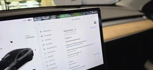 Tesla Model Y view 17