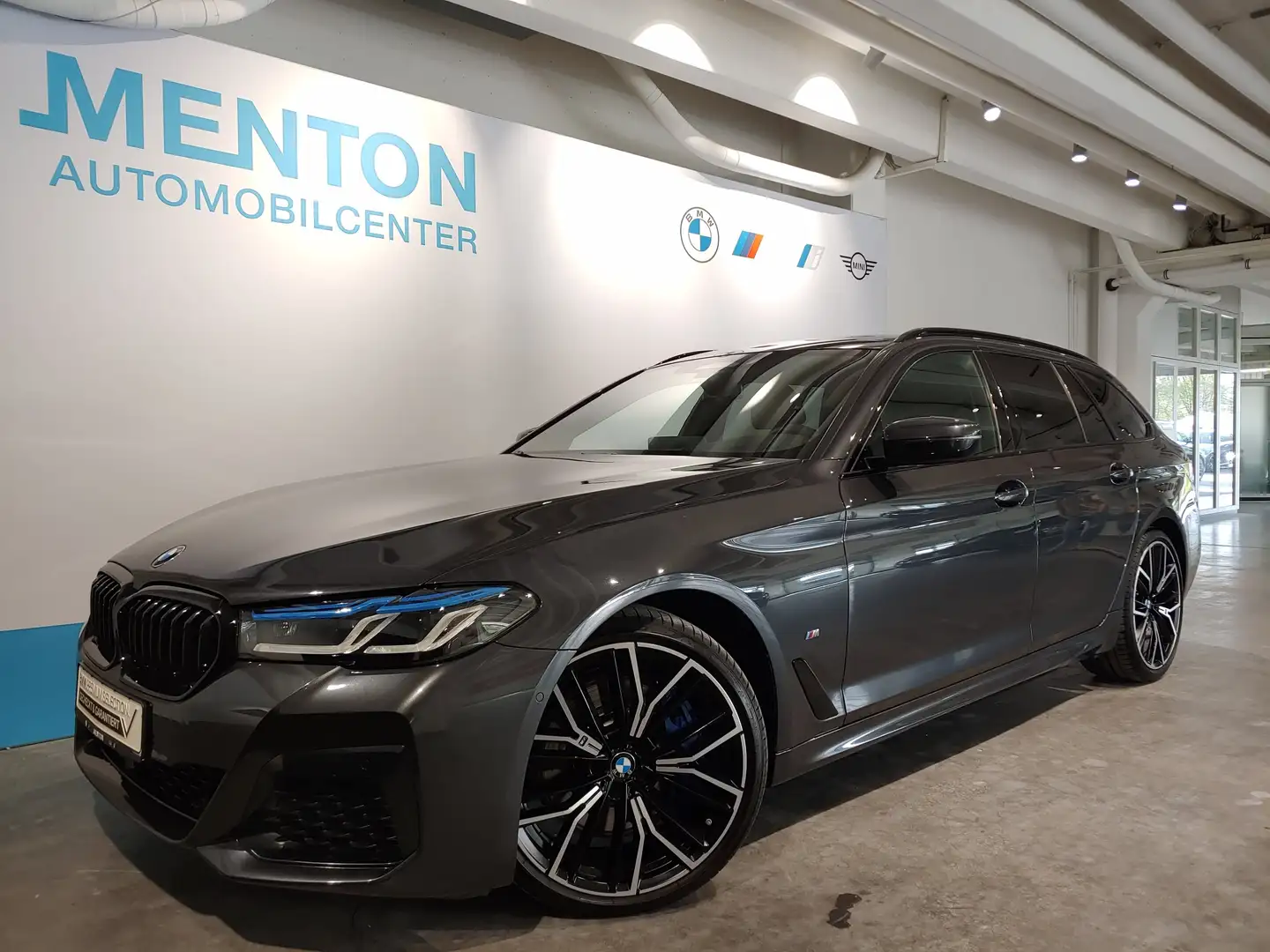 BMW 530 d xDrive M-Sportpaket/LCProf./HuD/Laserlicht Grijs - 2