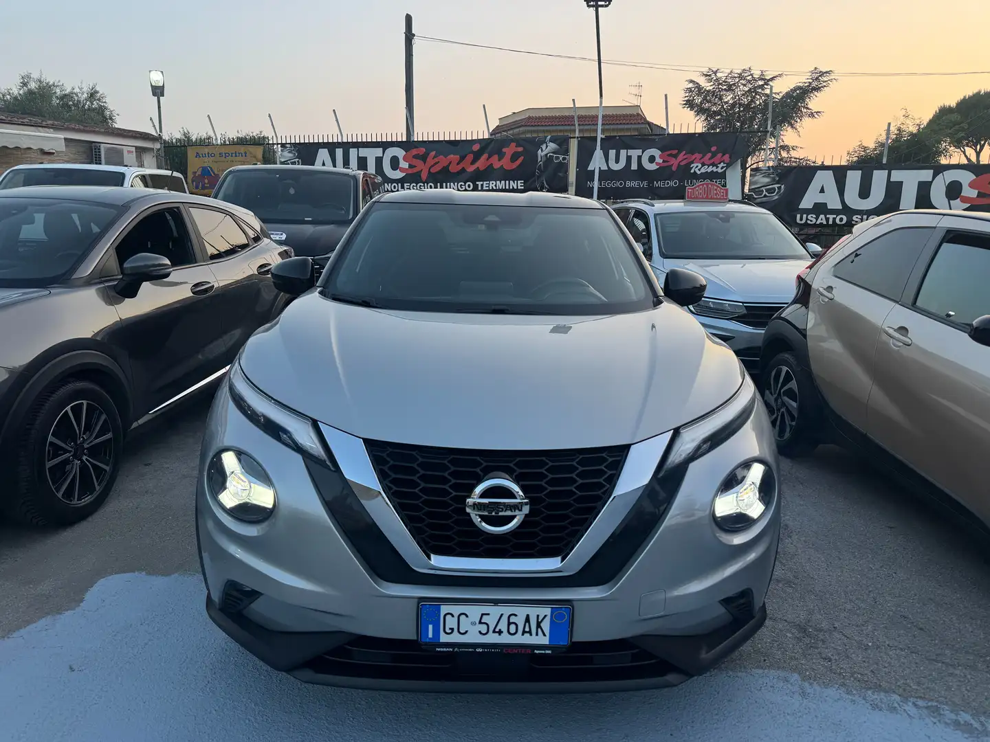 Nissan Juke 1.0 dig-t N-Connecta 117cv dct Grigio - 2