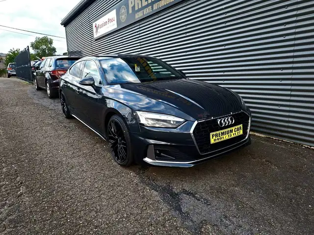 Audi A5 view 7