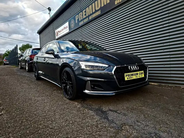 Audi A5 view 5