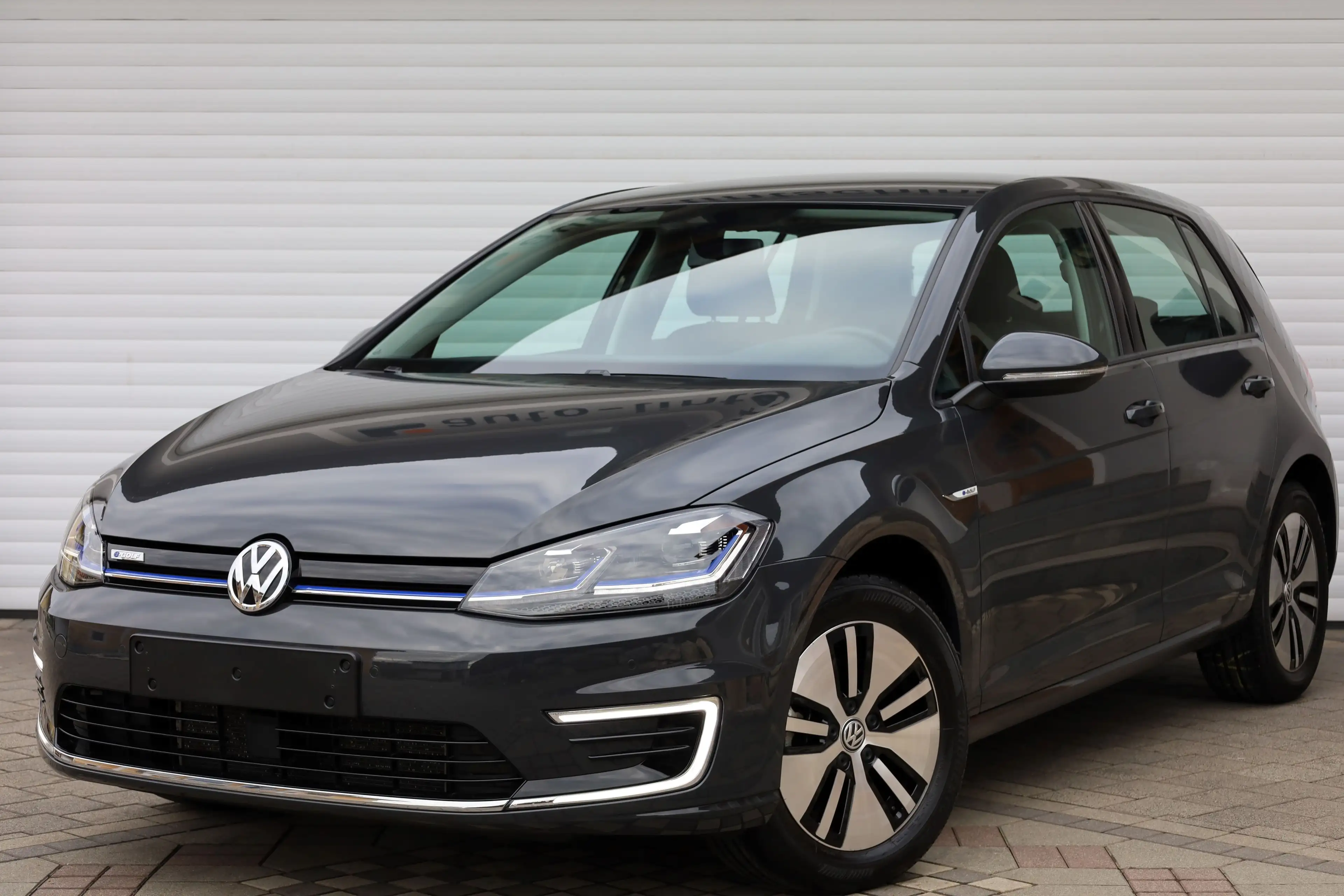 Volkswagen e-Golf COMF.LINE*DYNAUDIO-CCS-8_FACH-NAVI-LED-APP_CONN*