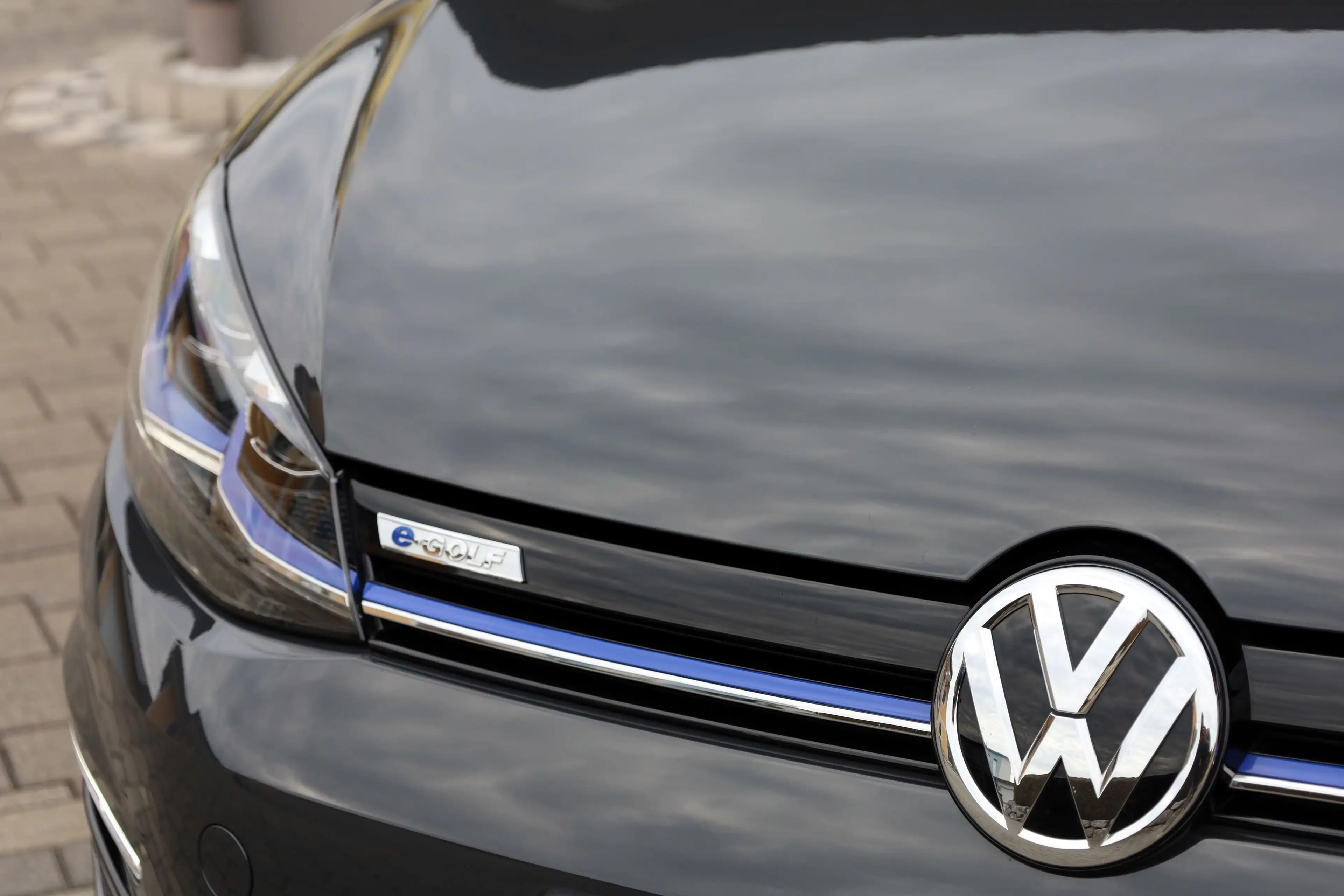 Volkswagen e-Golf COMF.LINE*DYNAUDIO-CCS-8_FACH-NAVI-LED-APP_CONN* — photo 6