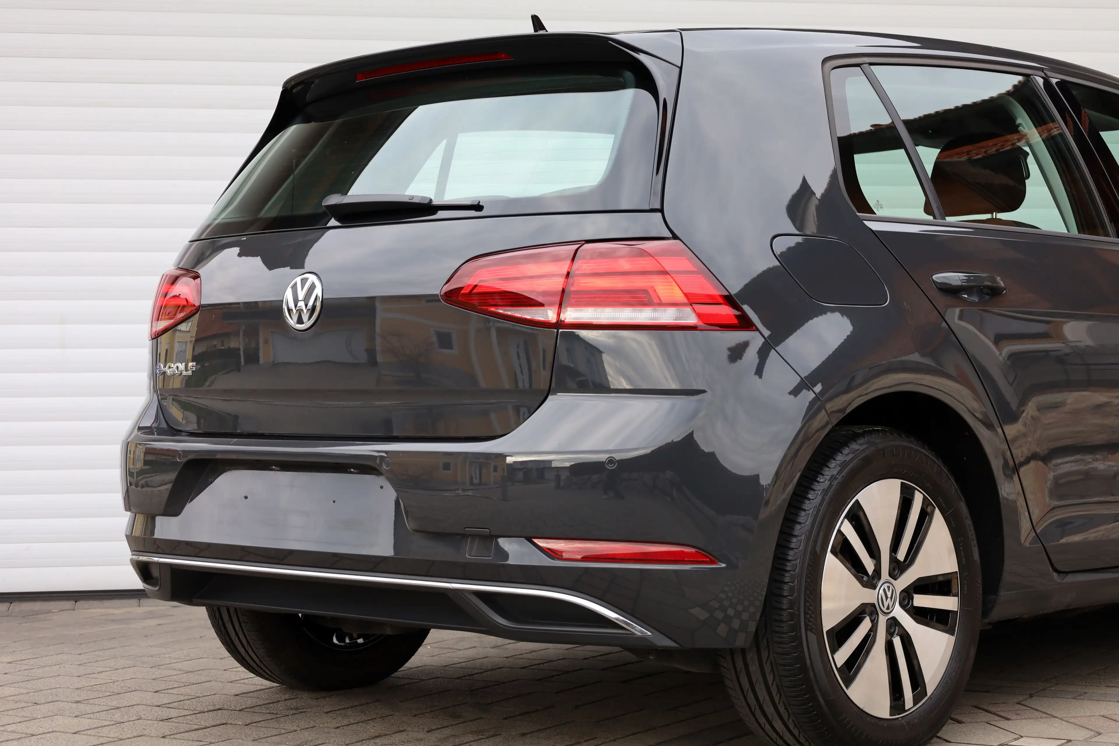 Volkswagen e-Golf COMF.LINE*DYNAUDIO-CCS-8_FACH-NAVI-LED-APP_CONN* — photo 11
